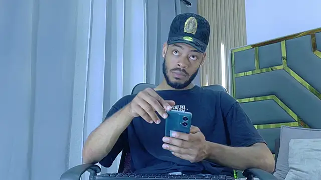 Oliver bigblack cock online show from March 22, 5:38 pm