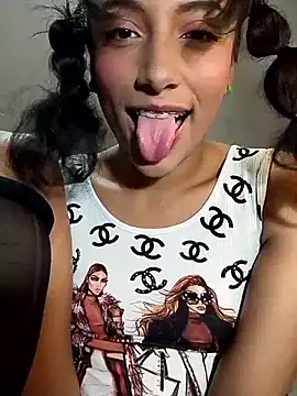 KattyBerryX online show from May 16, 9:35 pm