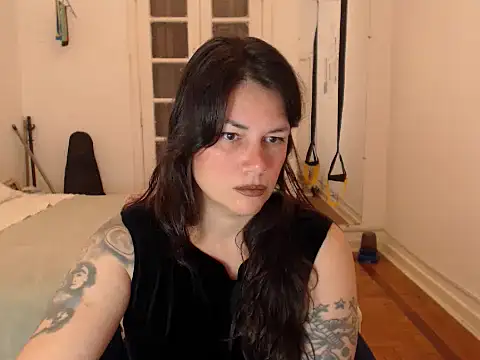 Polyglot Goddess online show from April 11, 9:08 pm