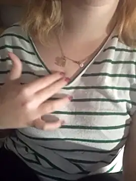 kitsuneniki online show from March 15, 6:47 pm