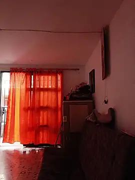 Snapshot of Kira_Voss chatting on March 31, 5:46 pm Kira Voss online show from March 31, 5:46 pm