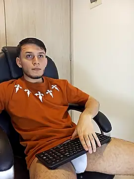 Snapshot of TommyYoung77 chatting on March 14, 6:08 am TommyYoung77 online show from March 14, 6:08 am