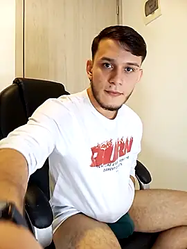 Snapshot of TommyYoung77 chatting on March 20, 3:11 am TommyYoung77 online show from March 20, 3:11 am