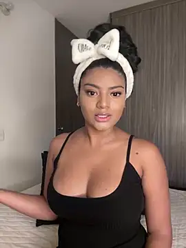 karlymonroe online show from March 18, 10:02 pm