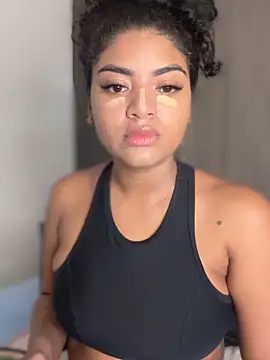 karlymonroe online show from March 25, 10:49 pm