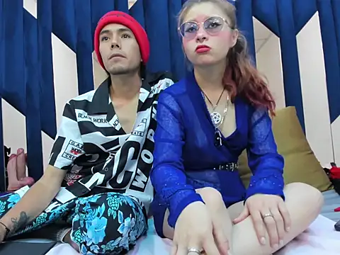 Snapshot of KikyoAndDrey chatting on March 17, 2:42 pm KikyoAndDrey online show from March 17, 2:42 pm