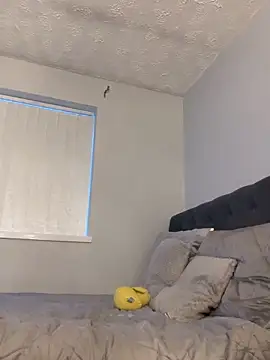 Snapshot of SexyRiri_ chatting on March 12, 5:08 pm SexyRiri online show from March 12, 5:08 pm