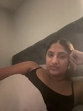 Snapshot of SexyRiri_ chatting on March 18, 3:09 am SexyRiri online show from March 18, 3:09 am