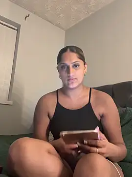 Snapshot of SexyRiri_ chatting on March 27, 9:25 pm SexyRiri online show from March 27, 9:25 pm