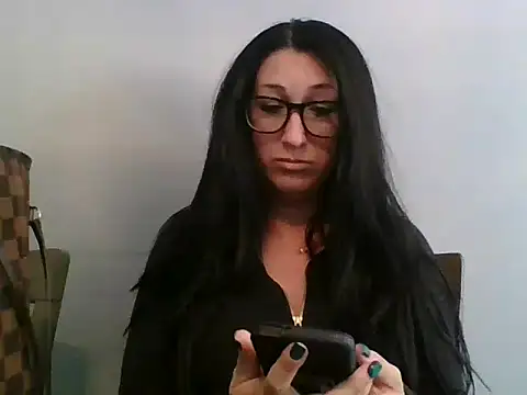 TheVictoriaWolf online show from May 19, 1:39 pm