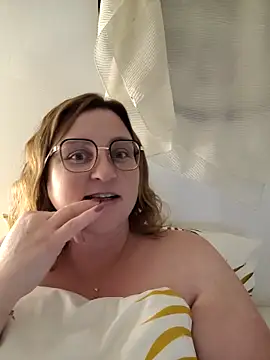 Snapshot of duotroublant chatting on May 20, 9:21 pm duotroublant online show from May 20, 9:21 pm