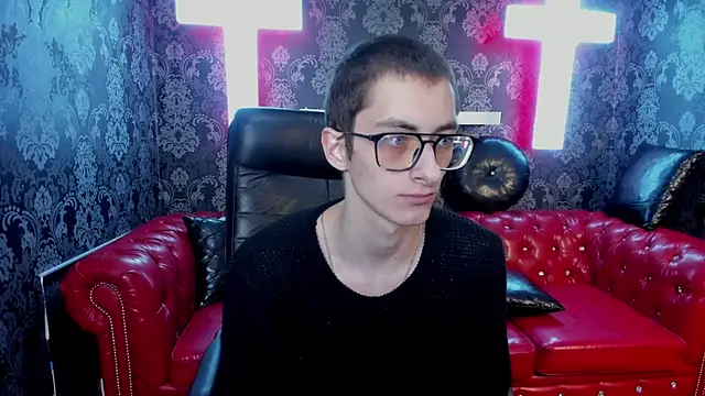 Snapshot of RonBevs chatting on March 21, 7:17 pm RonBevs online show from March 21, 7:17 pm