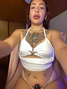 Snapshot of Saraaa_pink_ chatting on April 7, 4:57 am Saraaa pink online show from April 7, 4:57 am