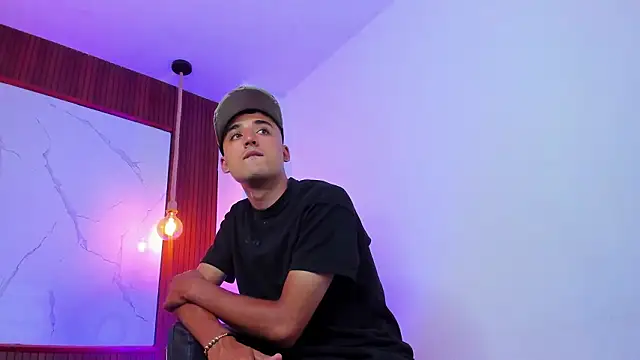 Snapshot of Hadrian_Torres chatting on March 12, 3:07 pm Hadrian Torres online show from March 12, 3:07 pm