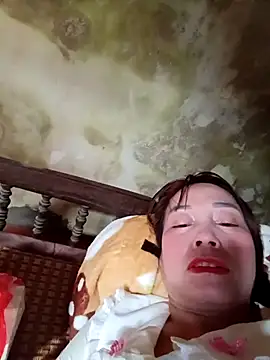 Lyly22x online show from April 3, 1:58 am