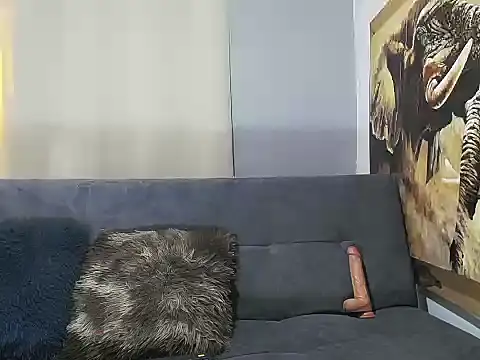 Snapshot of issi_belle__ chatting on March 27, 6:52 am issi belle online show from March 27, 6:52 am