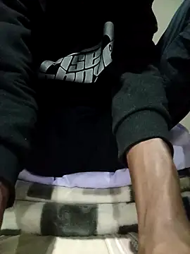 cuteboy023dick online show from April 3, 8:40 pm