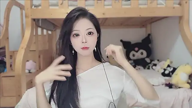 Snapshot of Gaga2077 chatting on March 17, 10:18 am Gaga2077 online show from March 17, 10:18 am