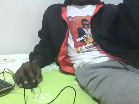 Snapshot of africanmilkcu chatting on March 22, 9:13 am africanmilkcu online show from March 22, 9:13 am