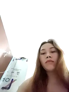 Snapshot of DawnG_x chatting on March 22, 8:01 pm DawnG x online show from March 22, 8:01 pm