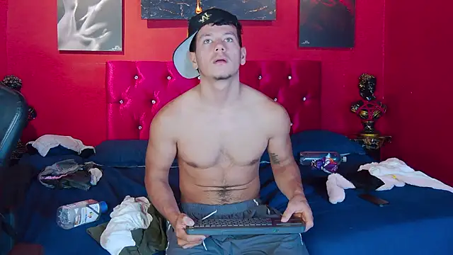 Snapshot of Chloe_MagnusKnight_ chatting on March 21, 4:10 pm Chloe MagnusKnight online show from March 21, 4:10 pm