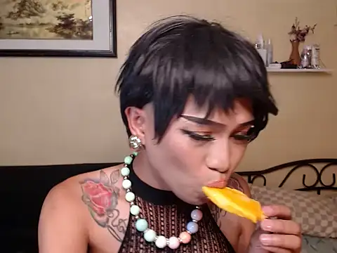 Snapshot of DazzlingroseHorsecock chatting on April 6, 6:25 am DazzlingroseHorsecock online show from April 6, 6:25 am