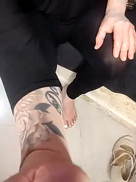 feetandcock85 online show from March 16, 8:24 pm