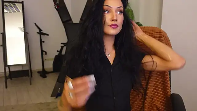 Nicky Diam online show from March 18, 6:00 pm