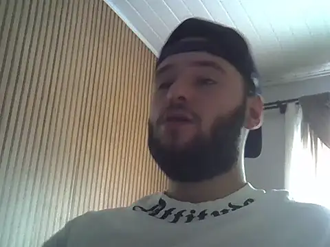 Snapshot of piazaocwb23 chatting on March 30, 5:25 pm piazaocwb23 online show from March 30, 5:25 pm