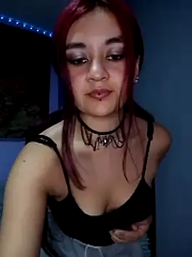 Snapshot of Dreamslucylu chatting on April 2, 4:43 am Dreamslucylu online show from April 2, 4:43 am