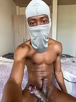 RoyaltyRox online show from April 5, 8:33 am