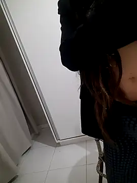pimentinha02 online show from May 8, 3:12 am