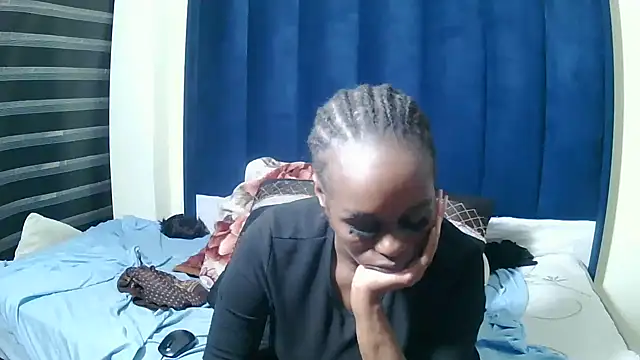 MelaniBbe online show from May 16, 2:27 pm