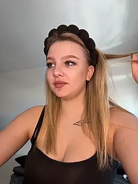 bettyloveu online show from March 19, 11:03 am