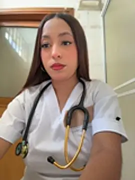 MiaCamille  online show from May 15, 6:48 pm