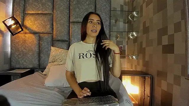 Snapshot of Escarleth_Fox chatting on March 18, 5:27 pm Escarleth Fox online show from March 18, 5:27 pm