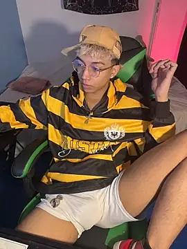 alejito jeje online show from April 3, 2:48 pm