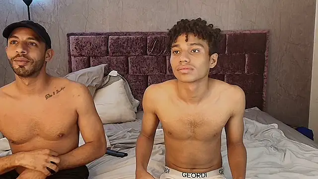 Snapshot of The_Penthouse_boys chatting on March 14, 10:59 pm The Penthouse boys online show from March 14, 10:59 pm