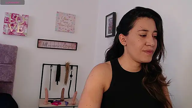 violeta scott online show from April 2, 2:15 pm