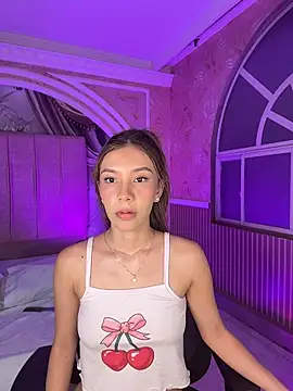 sofi naughty   online show from May 10, 10:09 am