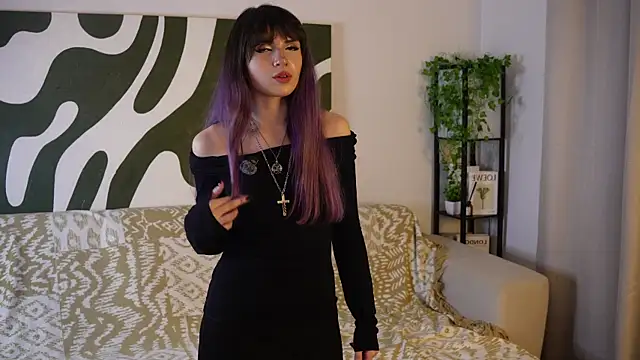 Snapshot of ElviaLopresti chatting on April 1, 7:22 pm ElviaLopresti online show from April 1, 7:22 pm