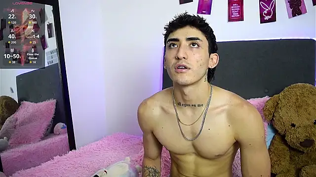 Snapshot of Nath_and_Lian chatting on March 24, 5:34 am Nath and Lian online show from March 24, 5:34 am