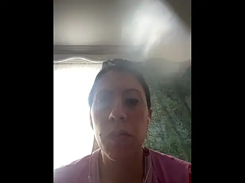 Snapshot of ItsAmara chatting on June 20, 7:27 pm ItsAmara online show from June 20, 7:27 pm
