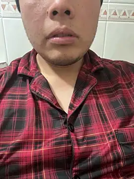 Snapshot of DanielZz69 chatting on March 22, 8:07 am DanielZz69 online show from March 22, 8:07 am