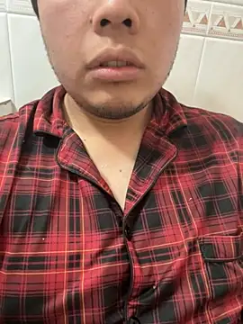 Snapshot of DanielZz69 chatting on March 23, 3:05 pm DanielZz69 online show from March 23, 3:05 pm