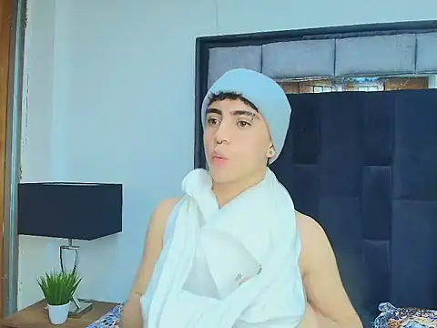 Brax Valencia online show from March 25, 1:17 pm