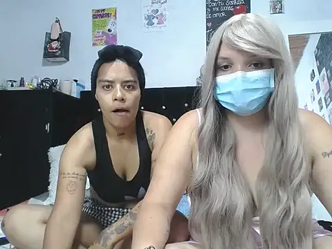 Snapshot of issabell_jissel chatting on March 30, 2:45 am issabell jissel online show from March 30, 2:45 am