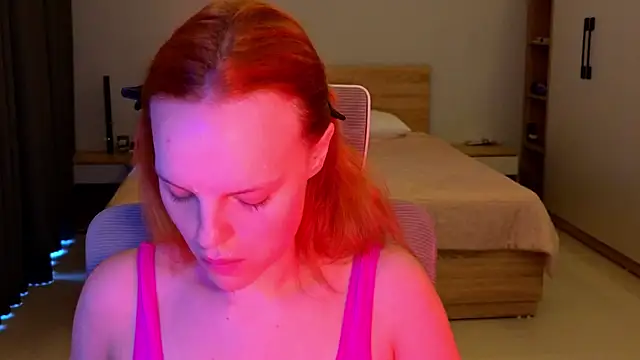 Snapshot of mollybossy chatting on March 31, 12:12 am mollybossy online show from March 31, 12:12 am