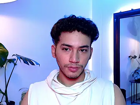 noahnoguera online show from March 25, 2:56 pm