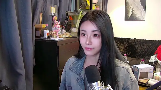 XiaoYuBao- online show from March 13, 7:48 am